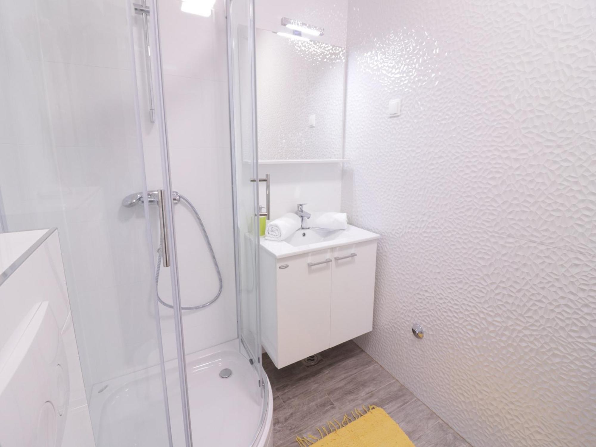 Apartments & Rooms Danivan Pool Villas B Новаля Номер фото